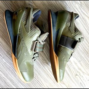 SPECIAL EDITION Reebok Legacy Lifting shoes